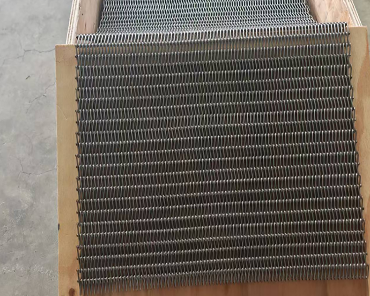 HUADA MESH BELT Supplies Custom AISI314 High-Temperature Wire Mesh Belts to Leading Japanese Powder Metallurgy Manufacturer