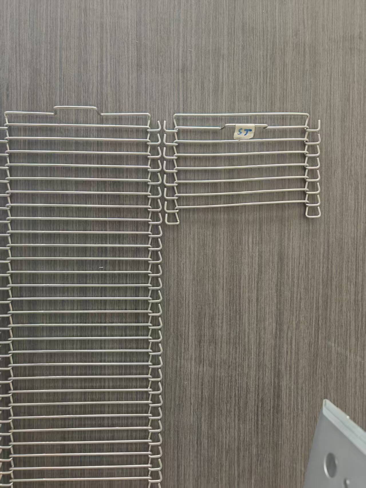 sus-316l-flat-flex-belt-food-processing-application-detail