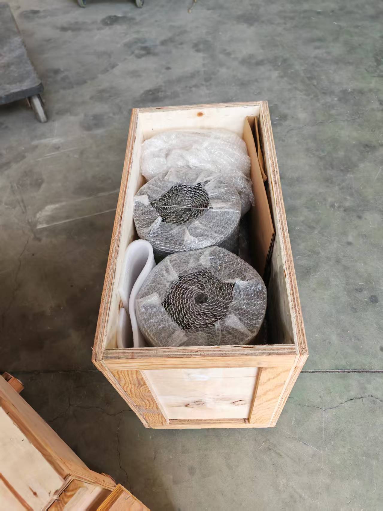 durable-sus-316l-mesh-belt-235mm-wire-diameter-longevity