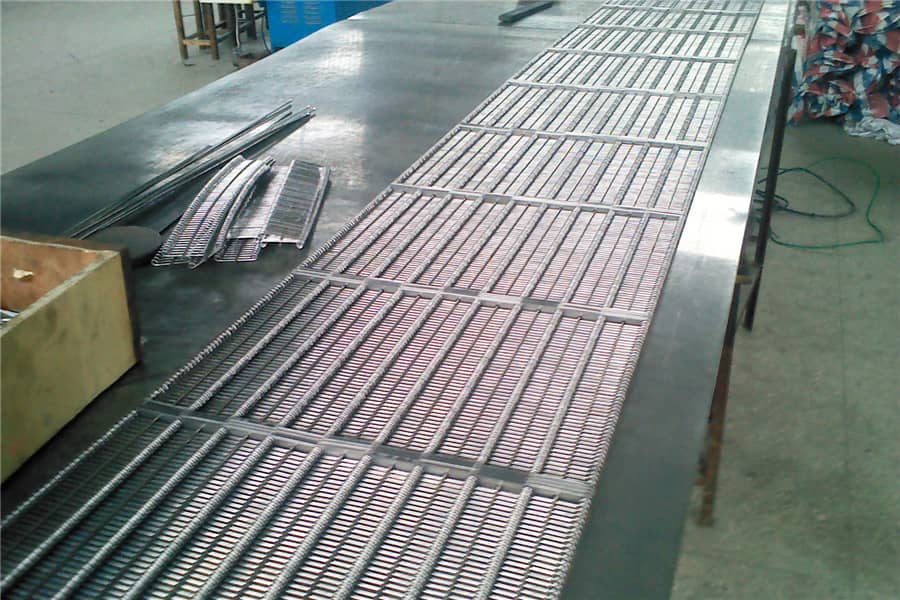 Anti-Corrosion Wire Ring Belt for Brewery Bottling Lines